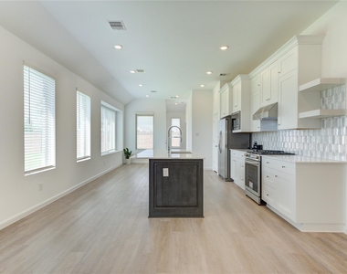 27006 Coco Flower Ln - Photo Thumbnail 16
