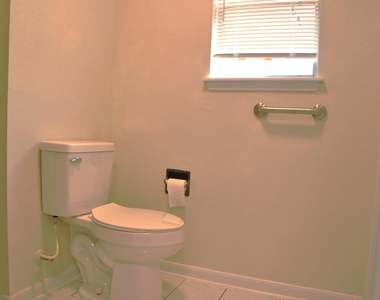 16454 Hickory Knoll Drive - Photo Thumbnail 17