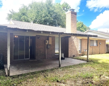 16454 Hickory Knoll Drive - Photo Thumbnail 23