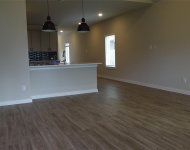 21614 Coral Mist Drive - Photo Thumbnail 7