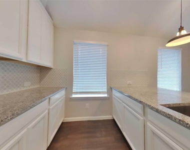 6918 Scarlet Sagebrush Street - Photo Thumbnail 3