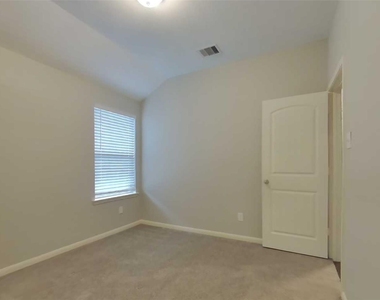 6918 Scarlet Sagebrush Street - Photo Thumbnail 10
