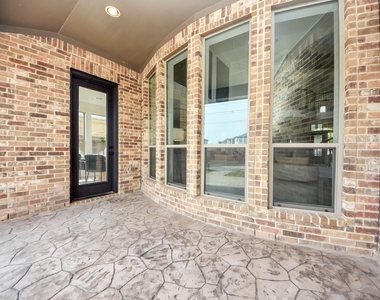 9815 Patricia Haven Lane - Photo Thumbnail 48