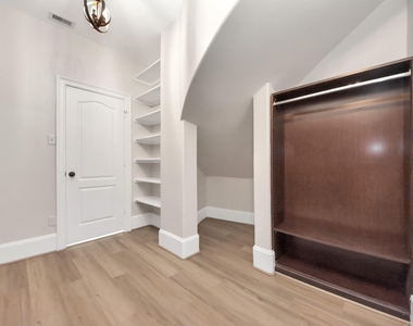 9815 Patricia Haven Lane - Photo Thumbnail 31