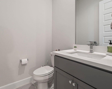 316 Jensen Drive - Photo Thumbnail 16