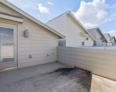316 Jensen Drive - Photo Thumbnail 31