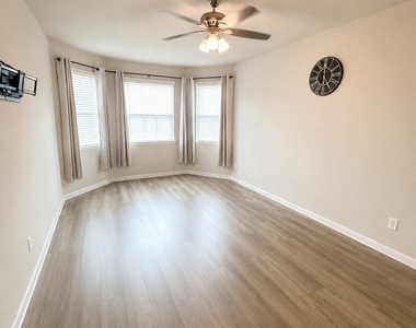 2291 Raider Drive - Photo Thumbnail 8