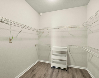 1711 Old Spanish Trail - Photo Thumbnail 11