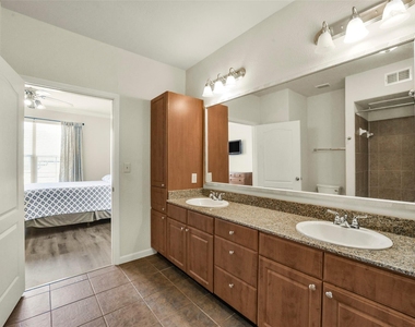 1711 Old Spanish Trail - Photo Thumbnail 12