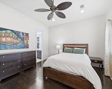 1221 W 17th Street - Photo Thumbnail 20