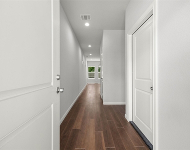 4933 Dalhart Drive - Photo Thumbnail 3