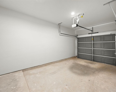 4933 Dalhart Drive - Photo Thumbnail 29