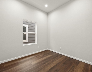 4933 Dalhart Drive - Photo Thumbnail 23
