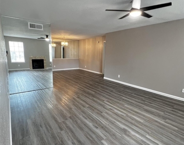 9700 Leawood Boulevard - Photo Thumbnail 10