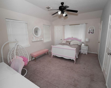 2006 Pebble Lane - Photo Thumbnail 13