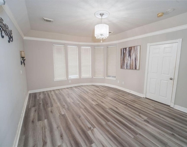 2006 Pebble Lane - Photo Thumbnail 14