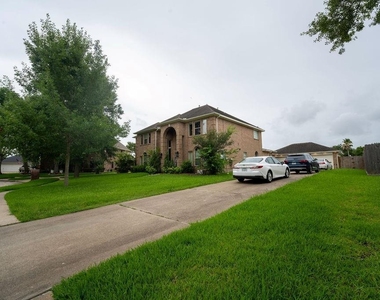 2006 Pebble Lane - Photo Thumbnail 19