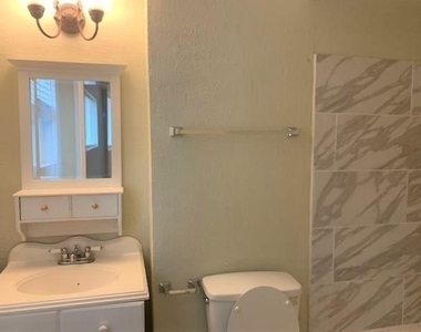 1401 Paul Street - Photo Thumbnail 10