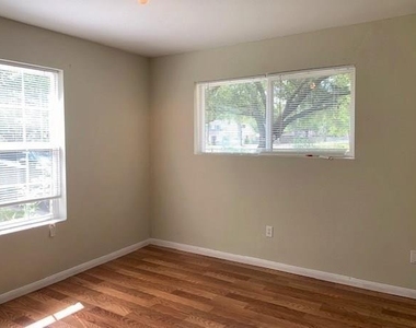 1401 Paul Street - Photo Thumbnail 5