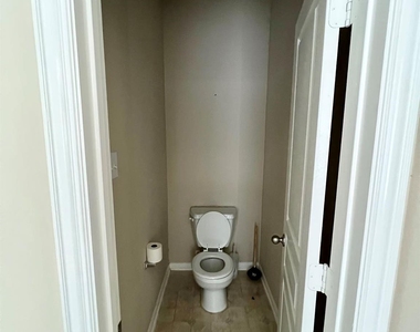 10831 Woodwind Shadows Drive - Photo Thumbnail 17