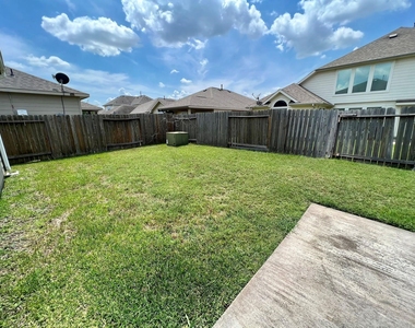 10831 Woodwind Shadows Drive - Photo Thumbnail 29