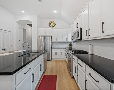 15727 Autumn Sun Court - Photo Thumbnail 2