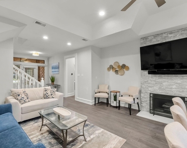 122 E Placid Hill Circle - Photo Thumbnail 10