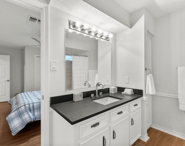 122 E Placid Hill Circle - Photo Thumbnail 23