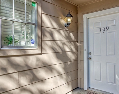 2800 Jeanetta Street - Photo Thumbnail 1
