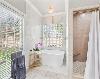 718 Garden Oaks Boulevard - Photo Thumbnail 20