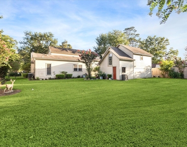 718 Garden Oaks Boulevard - Photo Thumbnail 2