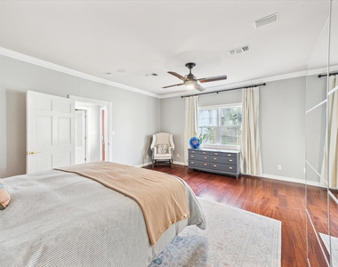 718 Garden Oaks Boulevard - Photo Thumbnail 18