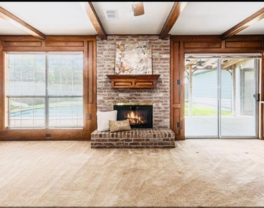 15014 Hollydale Drive - Photo Thumbnail 6