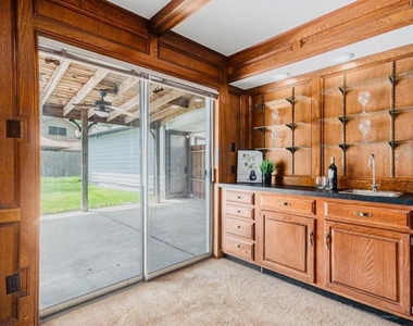 15014 Hollydale Drive - Photo Thumbnail 4