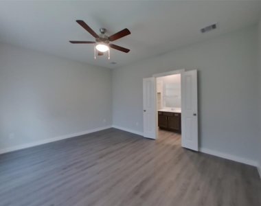 23631 Gibson Forest Drive - Photo Thumbnail 6