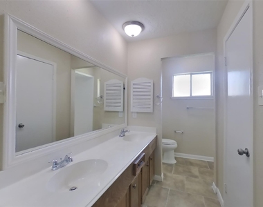1838 Turtle Creek Drive - Photo Thumbnail 8