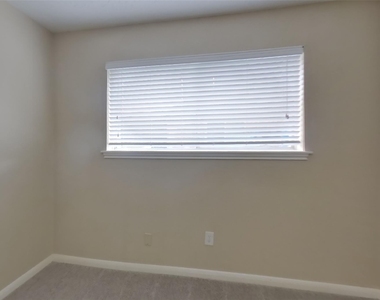 1838 Turtle Creek Drive - Photo Thumbnail 9