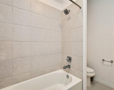 8922 Stanley Oak Drive - Photo Thumbnail 24