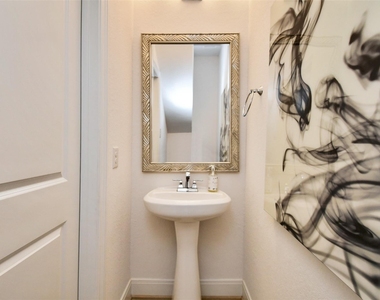 8922 Stanley Oak Drive - Photo Thumbnail 14