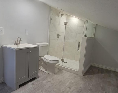 250 Wood Haven Haven - Photo Thumbnail 11