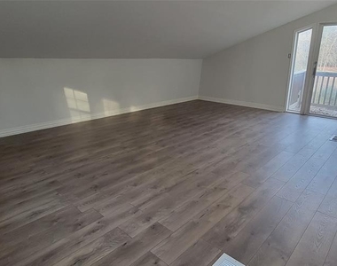 250 Wood Haven Haven - Photo Thumbnail 10
