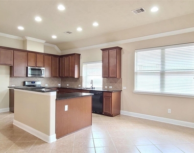 12903 Mason Terrace Lane - Photo Thumbnail 11