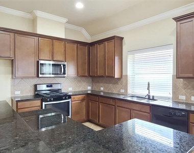 12903 Mason Terrace Lane - Photo Thumbnail 13