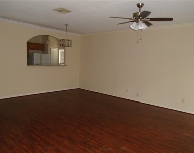 6000 Reims Road - Photo Thumbnail 9