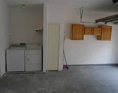 6000 Reims Road - Photo Thumbnail 31