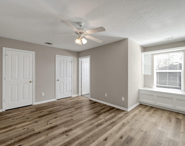 12102 Mustang Avenue - Photo Thumbnail 20
