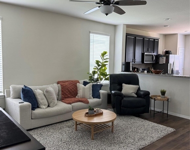 25554 Burnett Ranch Lane - Photo Thumbnail 5