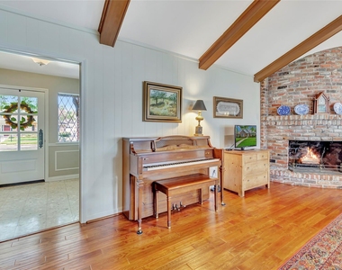 18623 Prince William Lane - Photo Thumbnail 21
