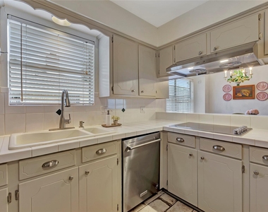 18623 Prince William Lane - Photo Thumbnail 9