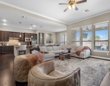24910 Meadowthorn Crest Lane - Photo Thumbnail 5